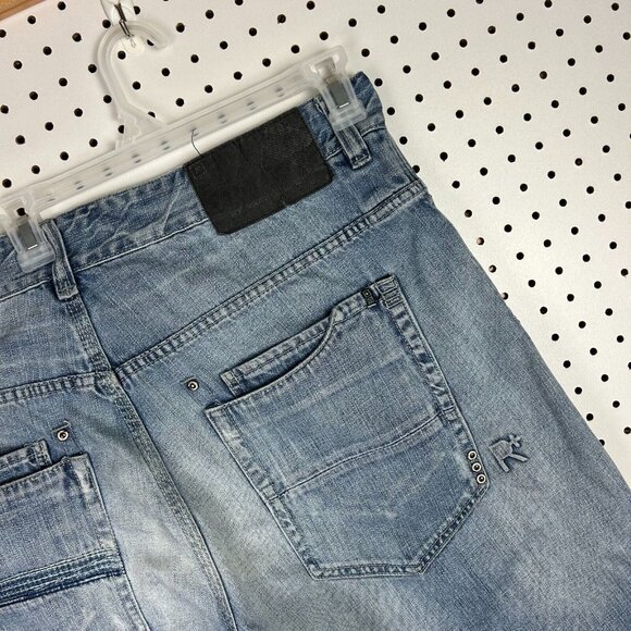 Rocawear Baggy Jean Shorts Sz 40 Light Wash Stash Jorts Wide Leg Skate Y2K - Picture 3 of 7